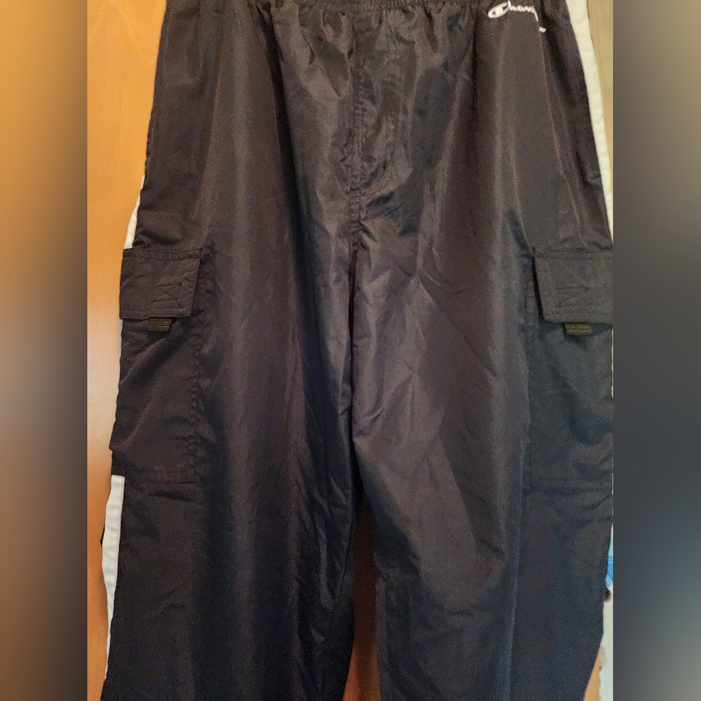 MEN'S CHAMPION RUNNING PANTS SIZE XL.